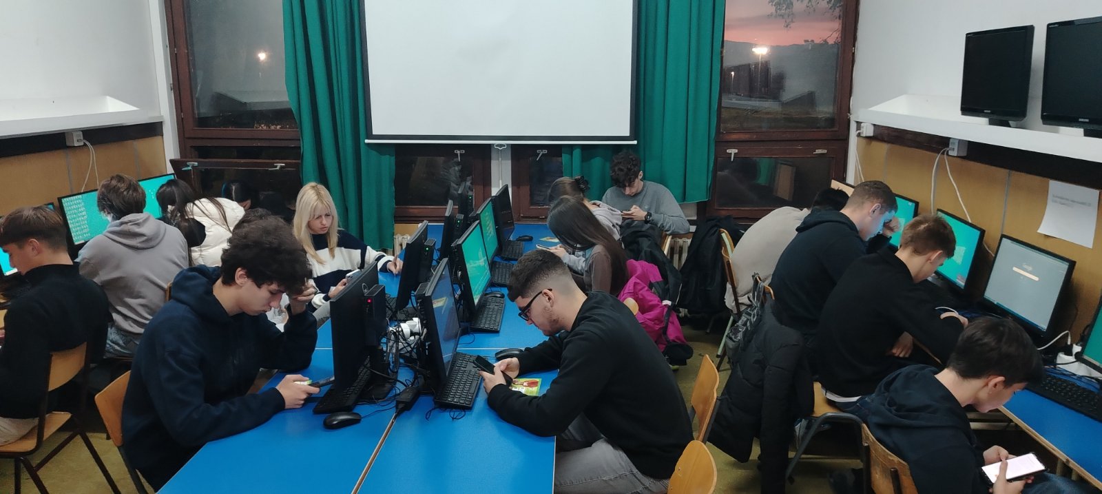 РЕАЛИЗАЦИЈА ПРОЈЕКТА ”ЗНАЊЕМ ДО ПОСЛА”